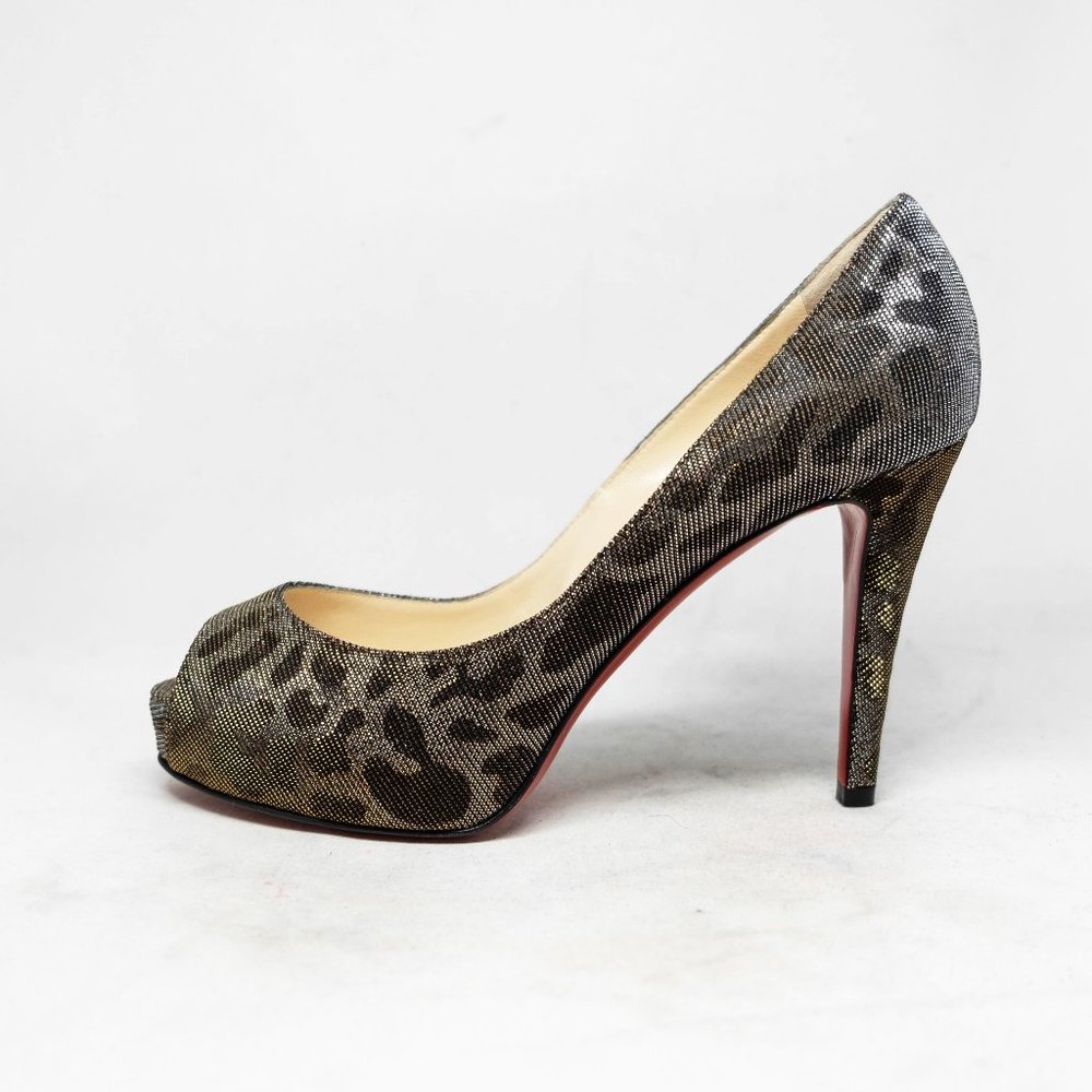 ⚡️Sale⚡️ Louboutin Very Prive